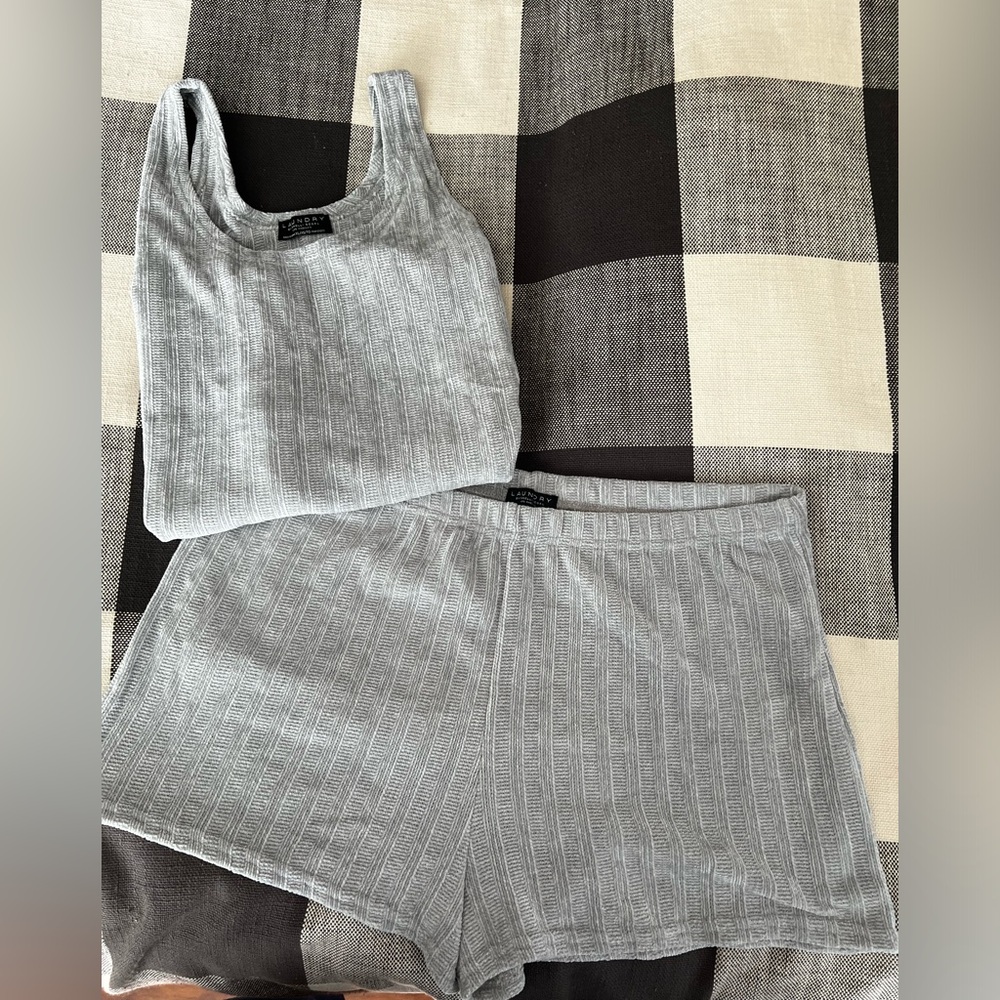 Laundry 2-piece lounge set